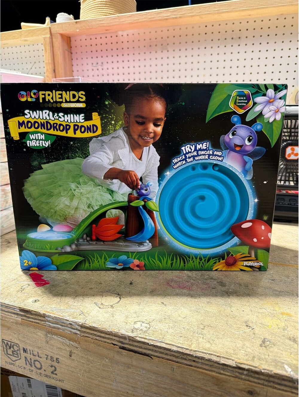 Glo Friends SwirlMoonDrop Pond playset